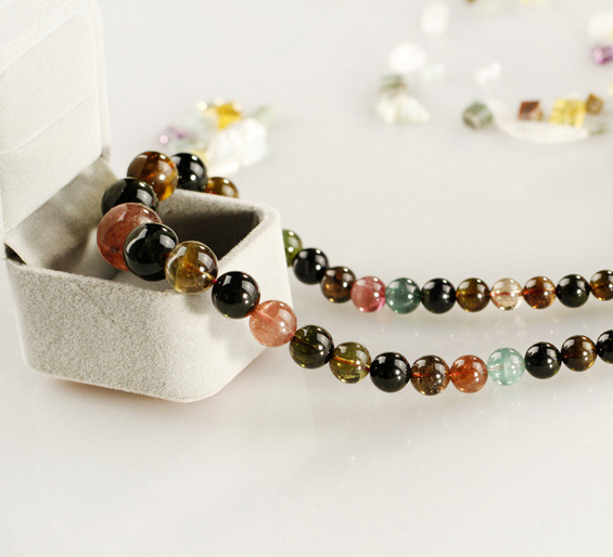 �ʺ籦ʯ�������۷��ǳ���ʯ �ղ�С�ڱ����ѡ�2��