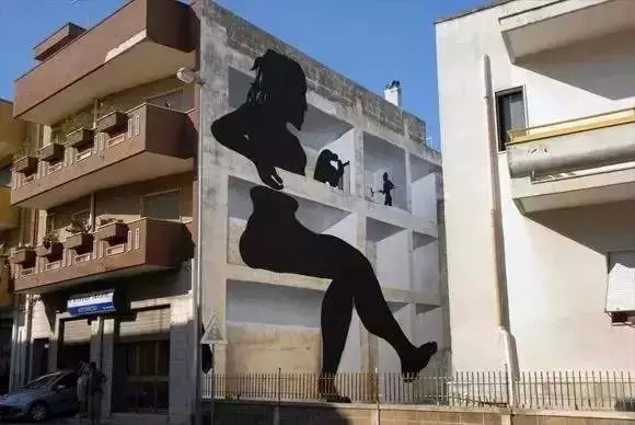 ���������е�ǽ��8��