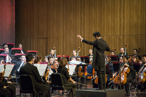 �����������š��׶��������������Ǿ�ӭ�����ֻ��ھ�����