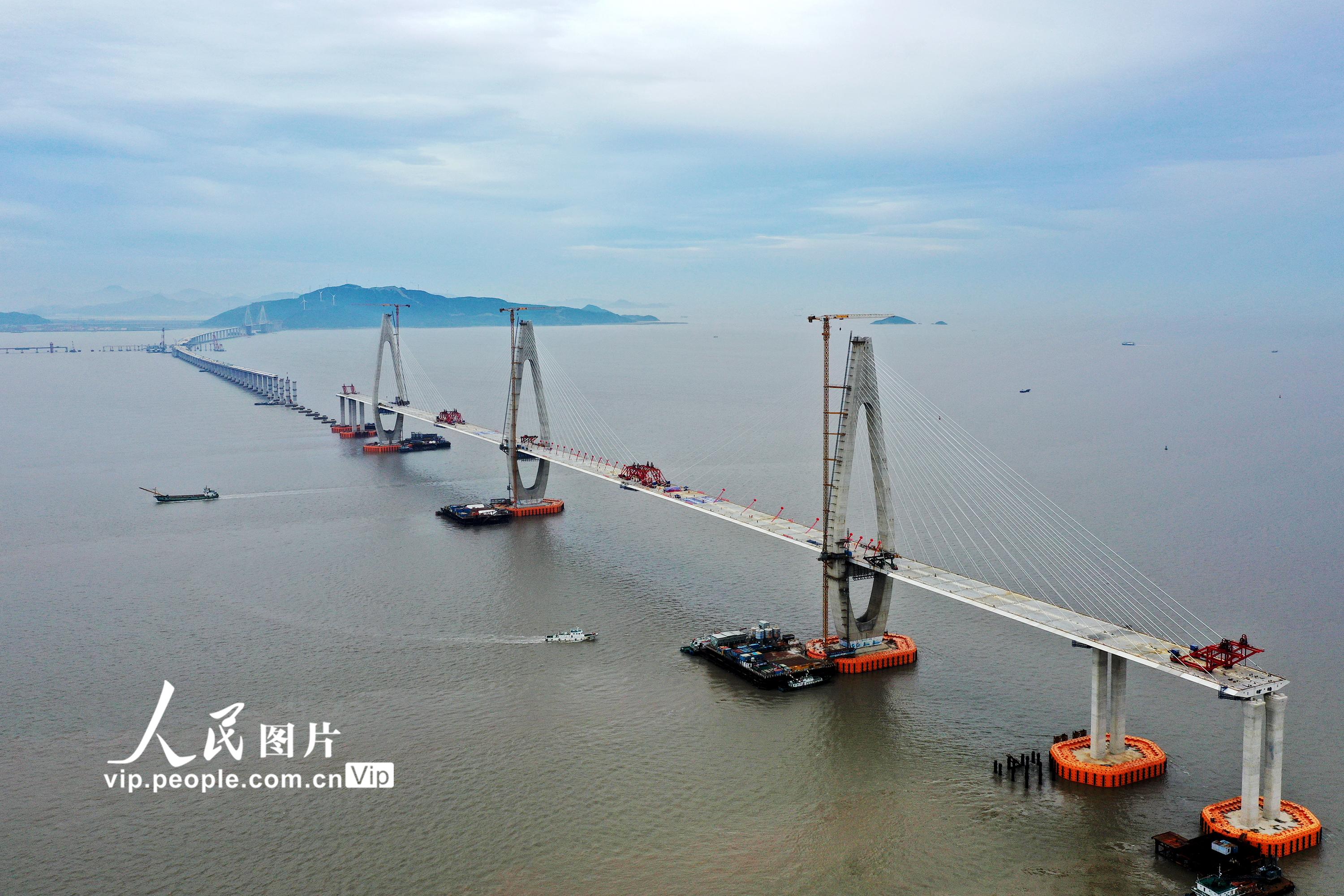 舟岱跨海大桥主通航孔桥合龙 岱山将告别海上悬岛时代