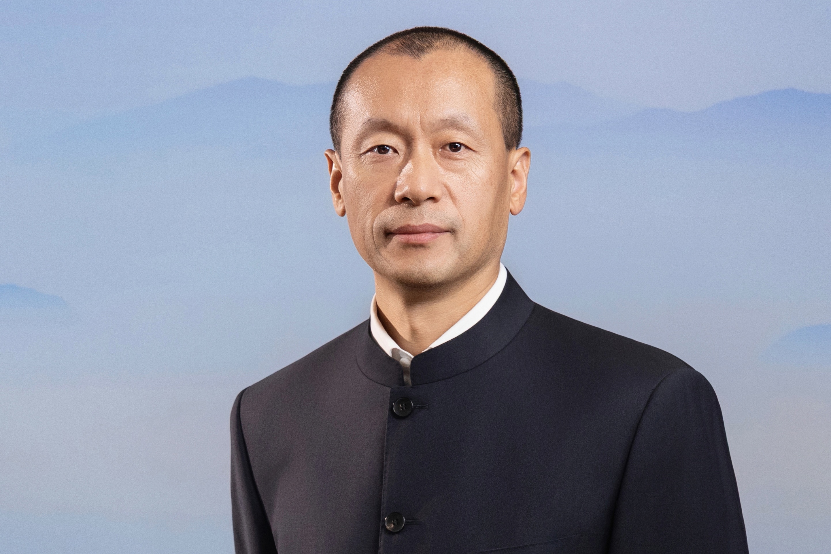 劉波中國藝術研究院一級美術師、博士生導師、中國美協理事 